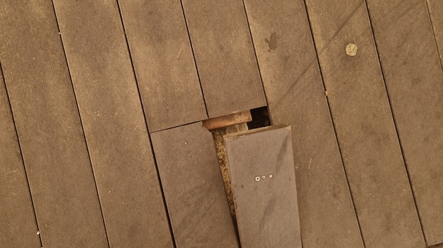 TRG KRALJA TOMISLAVA OŠTEĆENJE PODLOGE