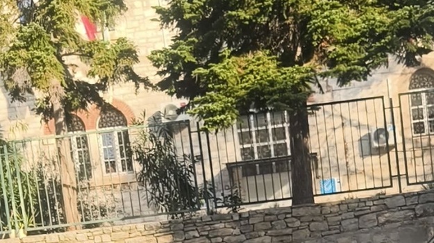 ROVINJSKA UL. NAPUŠTENO VOZILO