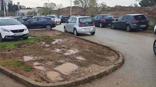 OB PULA NEPROPISNO PARKIRANJE