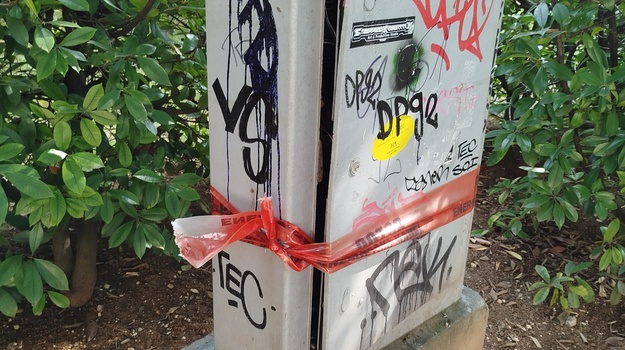 PARK ANNE FRANK OŠTEĆENJE ELEKTRO ORMARA