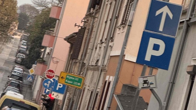 VUKOVARSKA UL. OŠTEĆENJE VERTIKALNE SIGNALIZACIJE