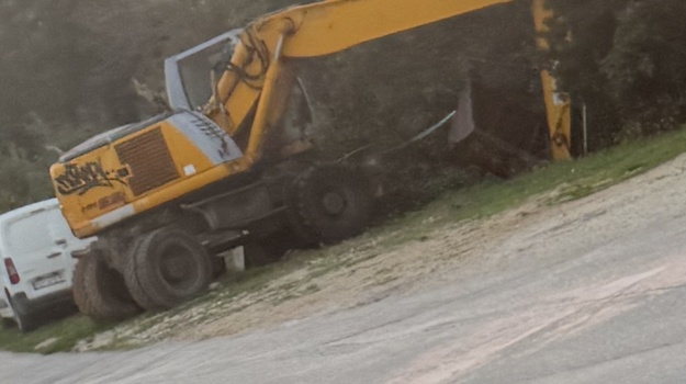 JAPODSKA UL. NAPUŠTENO VOZILO