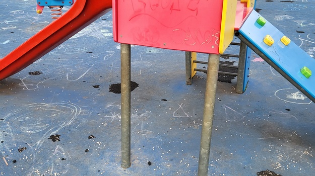 DJEČJE IGRALIŠTE VALDEBEK OŠTEĆENJE IGRALA