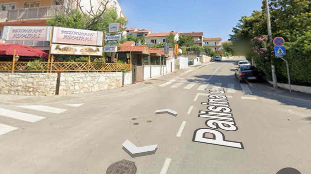 PALISINA UL. NEPROPISNO PARKIRANJE