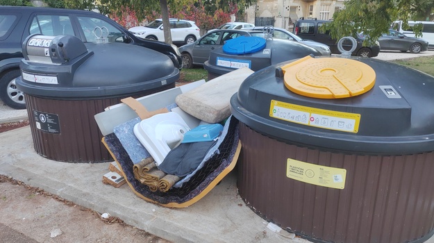 BUONARROTIJEVA UL. ILEGALNI/GLOMAZNI OTPAD