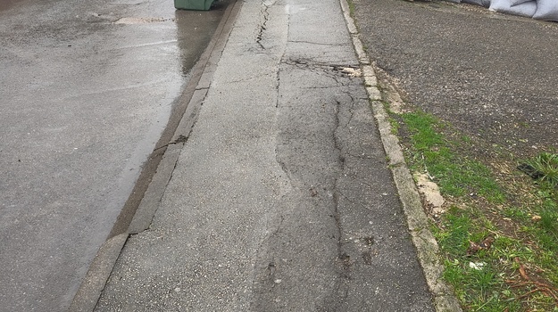 KOSOVA UL. SANIRANJE NOGOSTUPA