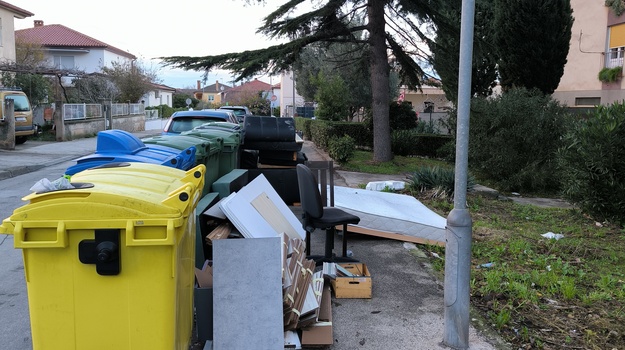 COATTOVA UL. ILEGALNI/GLOMAZNI OTPAD