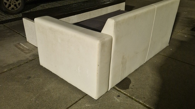 TRG KRALJA TOMISLAVA GLOMAZNI OTPAD