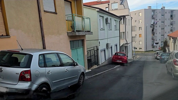 LIŽNJANSKA UL. NEPROPISNO PARKIRANJE