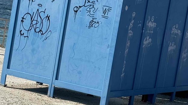 PLAŽA HIDROBAZA ČIŠĆENJE GRAFITA