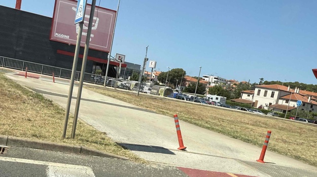 CESTA PREKOMORSKIH BRIGADA OŠTEĆENJE BARIJERA
