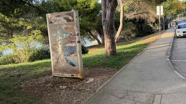 UL. LUNGOMARE GRAFITIRANJE