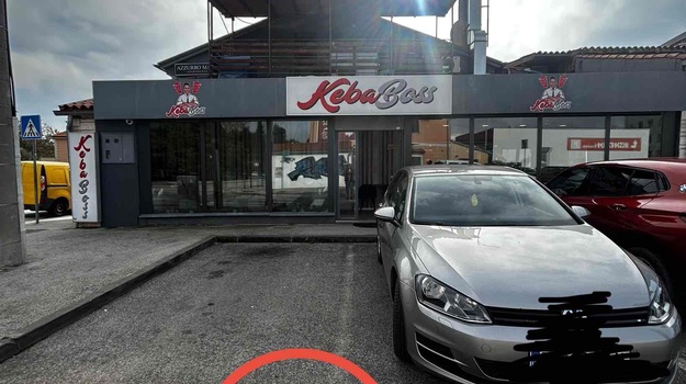 PALADIOVA UL. OŠTEĆENJE SLIVNIKA