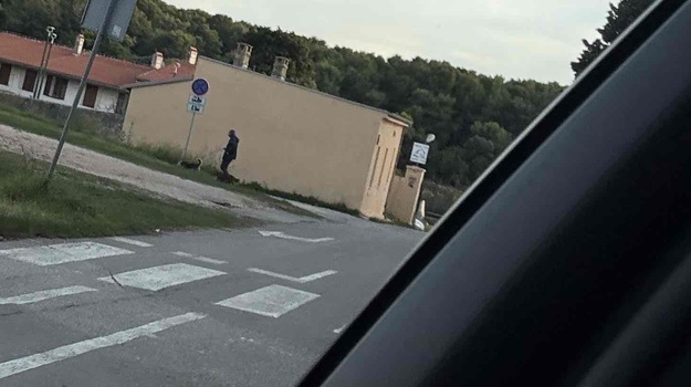 UL. VALSALINE ISPRAVLJANJE VERTIKALNE SIGNALIZACIJE