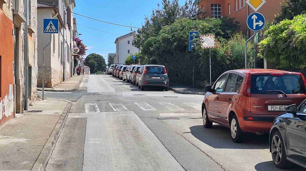 VUKOVARSKA UL. / UL. RIŽANSKE SKUPŠTINE OZNAČAVANJE HORIZONTALNE SIGNALIZACIJE