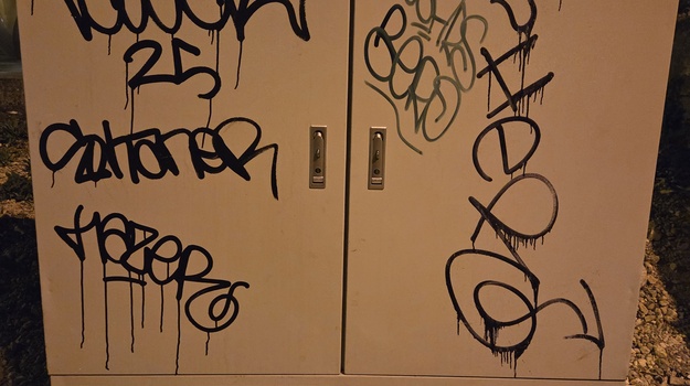 MLETAČKA UL. GRAFITIRANJE