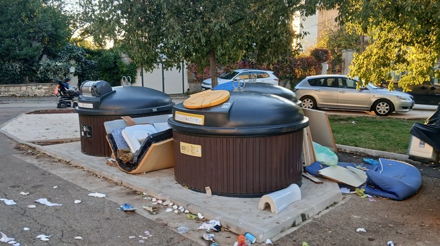 BUONARROTIJEVA UL. ILEGALNI/GLOMAZNI OTPAD