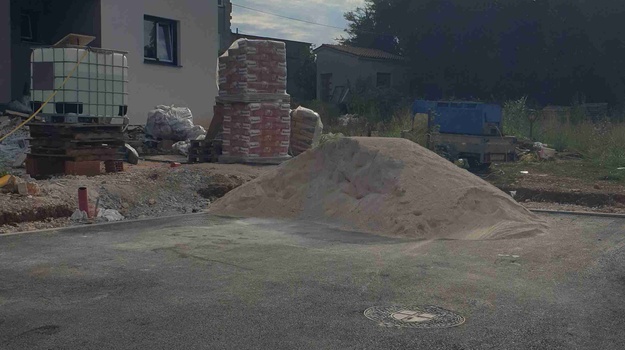 UL. KAŠTANJER ZAUZIMANJE JAVNE POVRŠINE