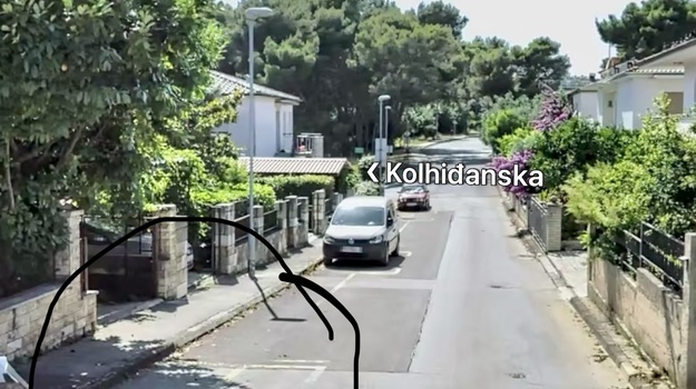 ŽUPANSKA UL. NEPROPISNO PARKIRANJE