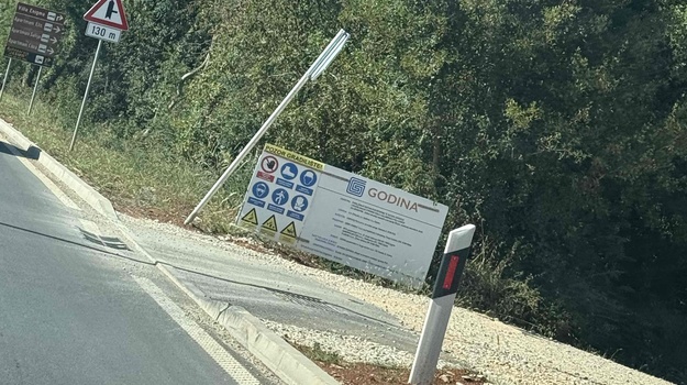 FAŽANSKA CESTA OŠTEĆENJE PROMETNE SIGNALIZACIJE