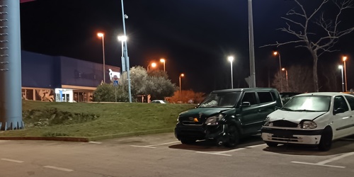 ŠIJANSKA CESTA NAPUŠTENA VOZILA