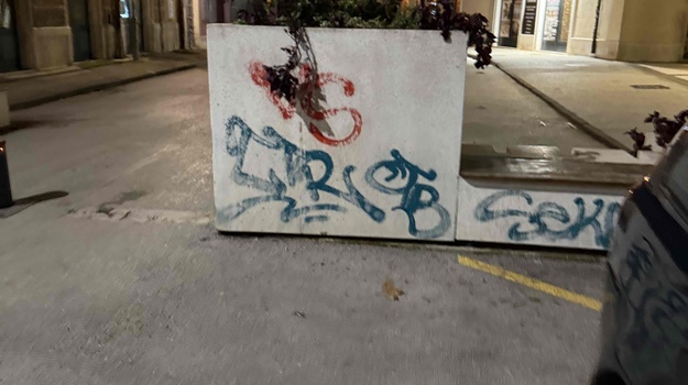 KANDLEROVA UL. GRAFITIRANJE