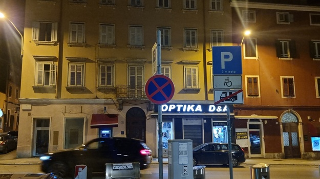 UL. GIARDINI PROMETNA SIGNALIZACIJA