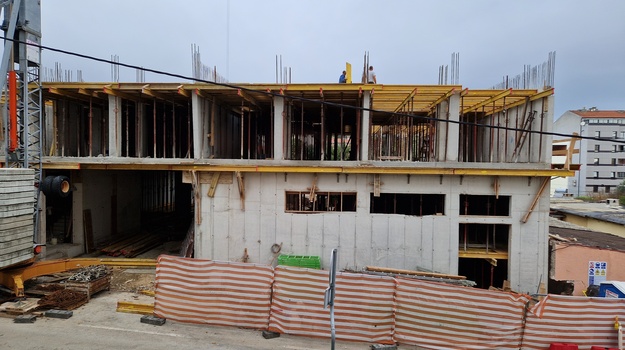 NAZOROVA UL. JAVNI RED I MIR