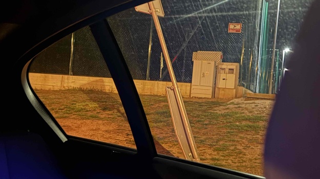 UL. LUNGOMARE ISPRAVLJANJE VERTIKALNE SIGNALIZACIJE