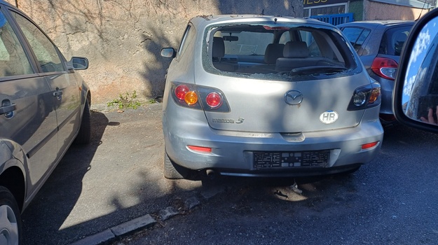 ROVINJSKA UL. NAPUŠTENO VOZILO