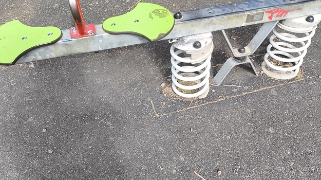 TITOV PARK SANIRANJE DJEČJEG IGRALA