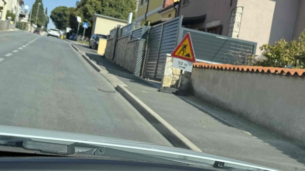 PARTIZANSKI PUT UKLANJANJE PROMETNE SIGNALIZACIJE