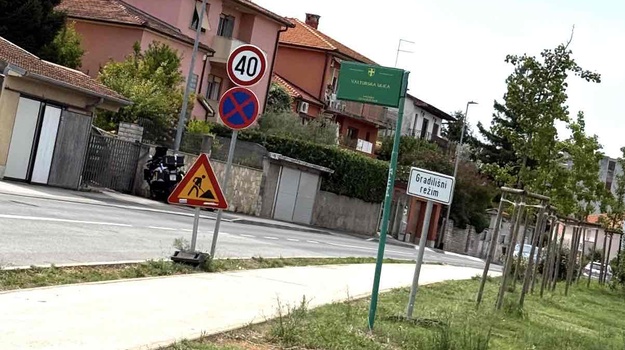 VALTURSKA UL. UKLANJANJE VERTIKALNE SIGNALIZACIJE