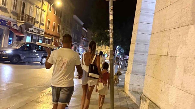 ISTARSKA UL. ISPRAVLJANJE VERTIKALNE SIGNALIZACIJE