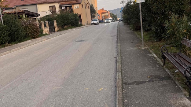 SISAČKA UL. UCRTAVANJE HORIZONTALNE SIGNALIZACIJE