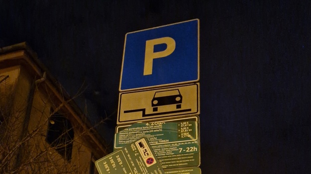 FAVERIJSKA UL. SANIRANJE VERTIKALNE SIGNALIZACIJE