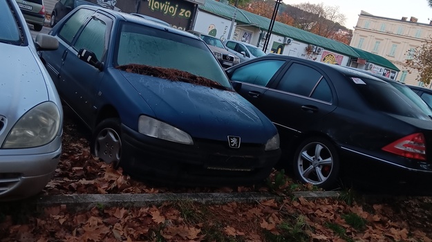 TRG I. ISTARSKE BRIGADE NAPUŠTENO VOZILO