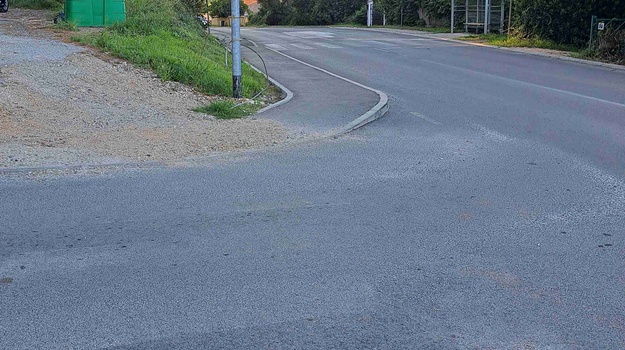 ŠIŠANSKA CESTA UCRTAVANJE HORIZONTALNE SIGNALIZACIJE